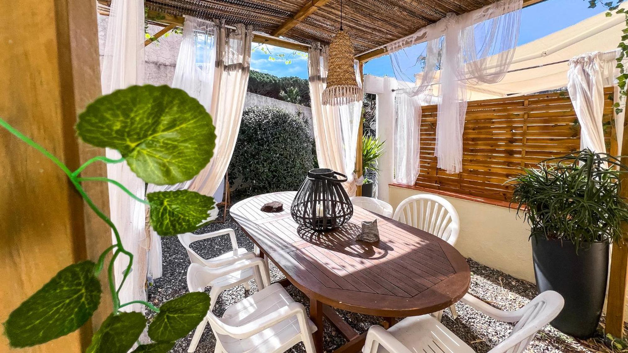 Reve D'Azur, 2 Chambres, Maison Julia En Bord De Mer A La Nartelle, Piscine Partagee, Parking & Terrasse Bbq, Wifi Et Draps Inclus Plage A Pied Sainte-Maxime Exterior foto