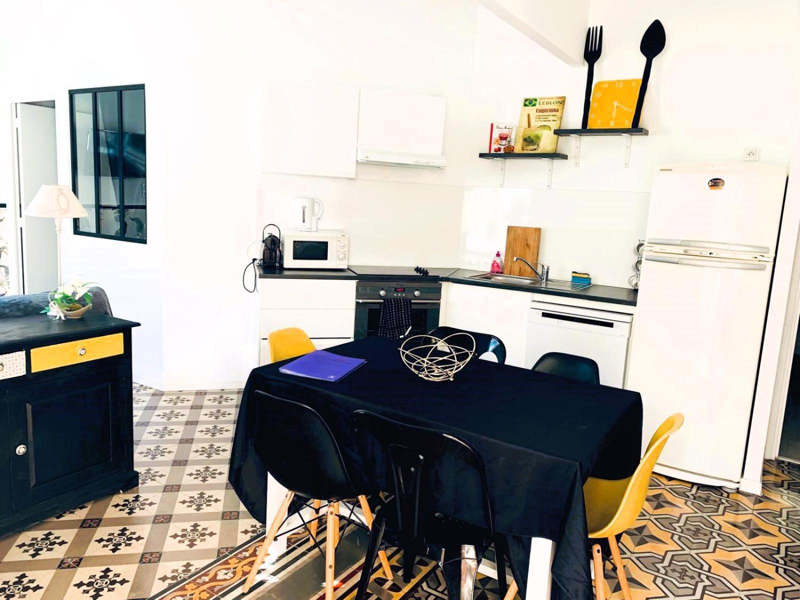 Reve D'Azur, 2 Chambres, Maison Julia En Bord De Mer A La Nartelle, Piscine Partagee, Parking & Terrasse Bbq, Wifi Et Draps Inclus Plage A Pied Sainte-Maxime Exterior foto