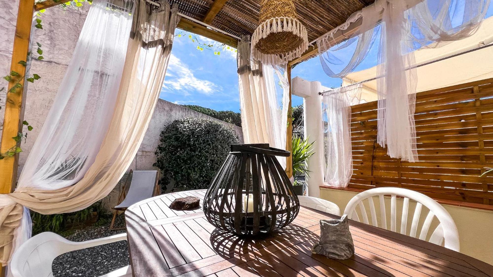 Reve D'Azur, 2 Chambres, Maison Julia En Bord De Mer A La Nartelle, Piscine Partagee, Parking & Terrasse Bbq, Wifi Et Draps Inclus Plage A Pied Sainte-Maxime Exterior foto